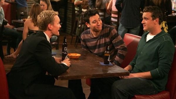 How I Met Your Mother Barney, Ted e Marshall al MacLaren's Pub